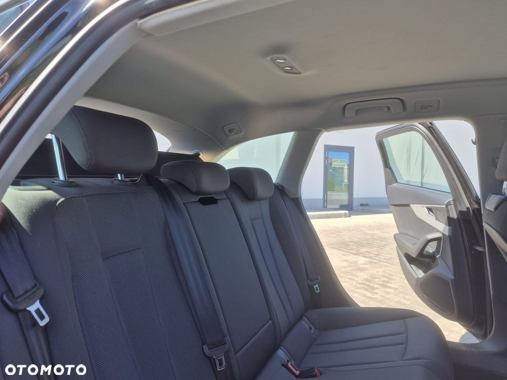 Audi A4 Avant 35 TFSI - 25