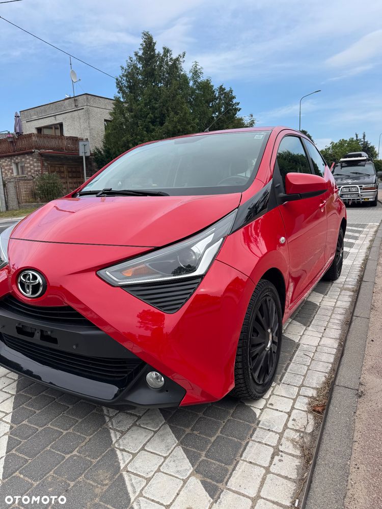 Toyota Aygo 1.0 VVT-i JBL Edition - 1