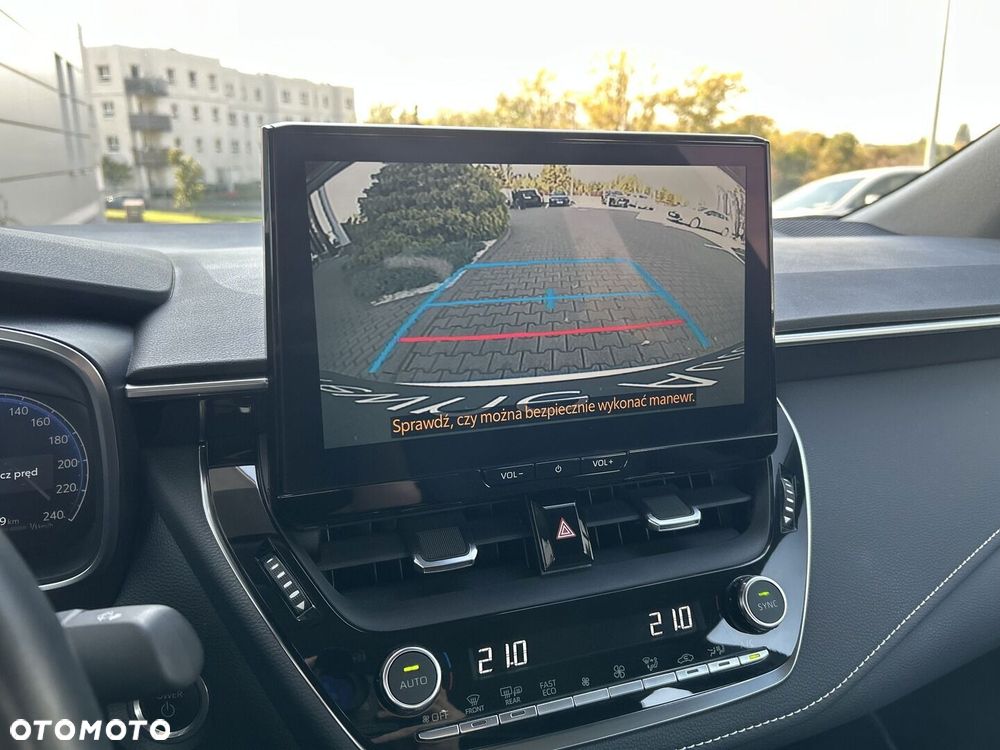 Toyota Corolla 1.8 Hybrid Comfort - 18