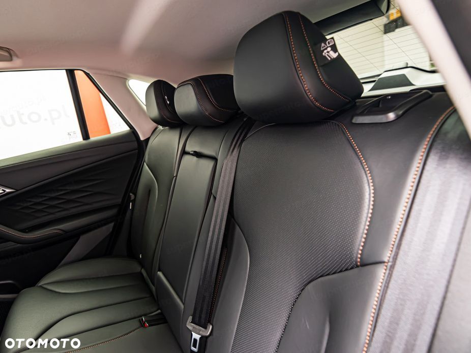 MG HS 1.5T HEV+ Exclusive - 16