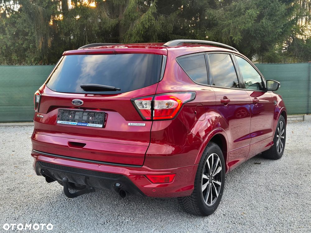 Ford Kuga 1.5 EcoBoost 2x4 ST-Line - 23