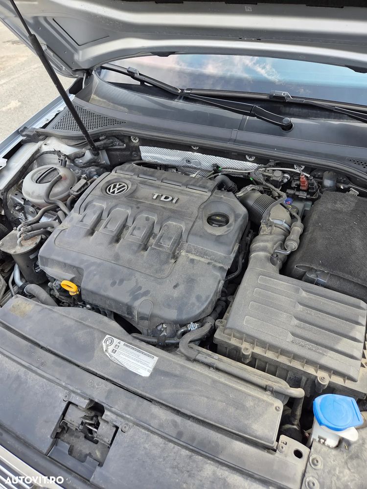 Volkswagen Passat 2.0 TDI Comfortline - 15