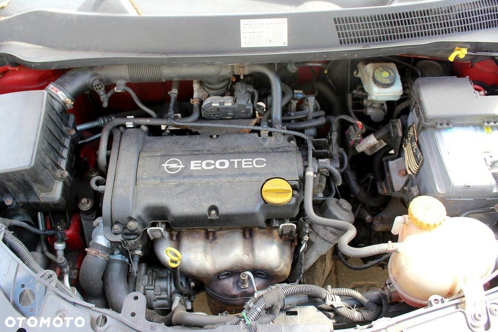 Opel Corsa D 2009 1.2i Z12XEP HB3D (MASKA, ZDERZAK, LAMPA, BŁOTNIK, DRZWI, SZYBA, FOTEL) - 9