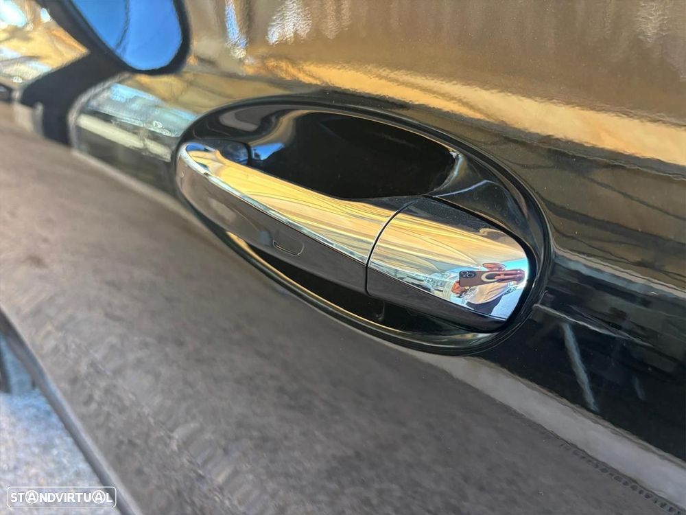 Mercedes-Benz GLA 250 e AMG Line - 9