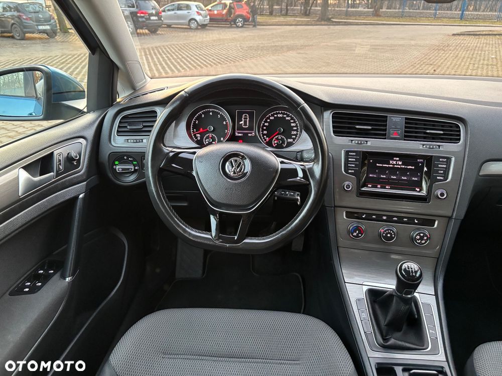 Volkswagen Golf 1.2 TSI BMT Trendline Perfectline - 28