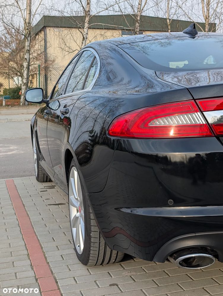 Jaguar XF 3.0 V6 D S Luxury - 8