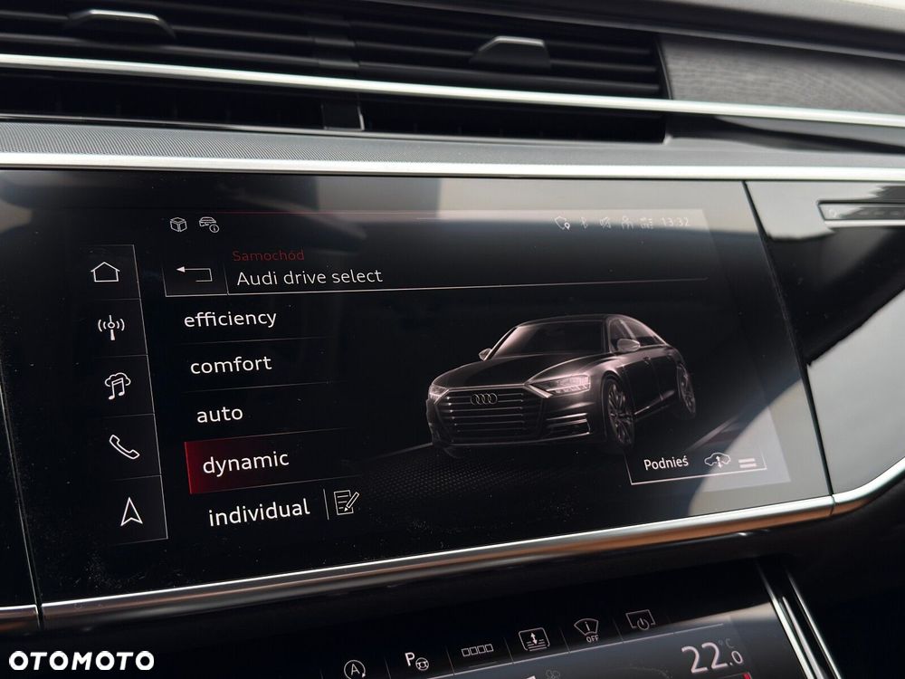 Audi A8 - 35