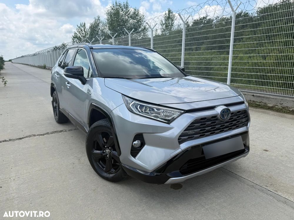 Toyota RAV4 - 1