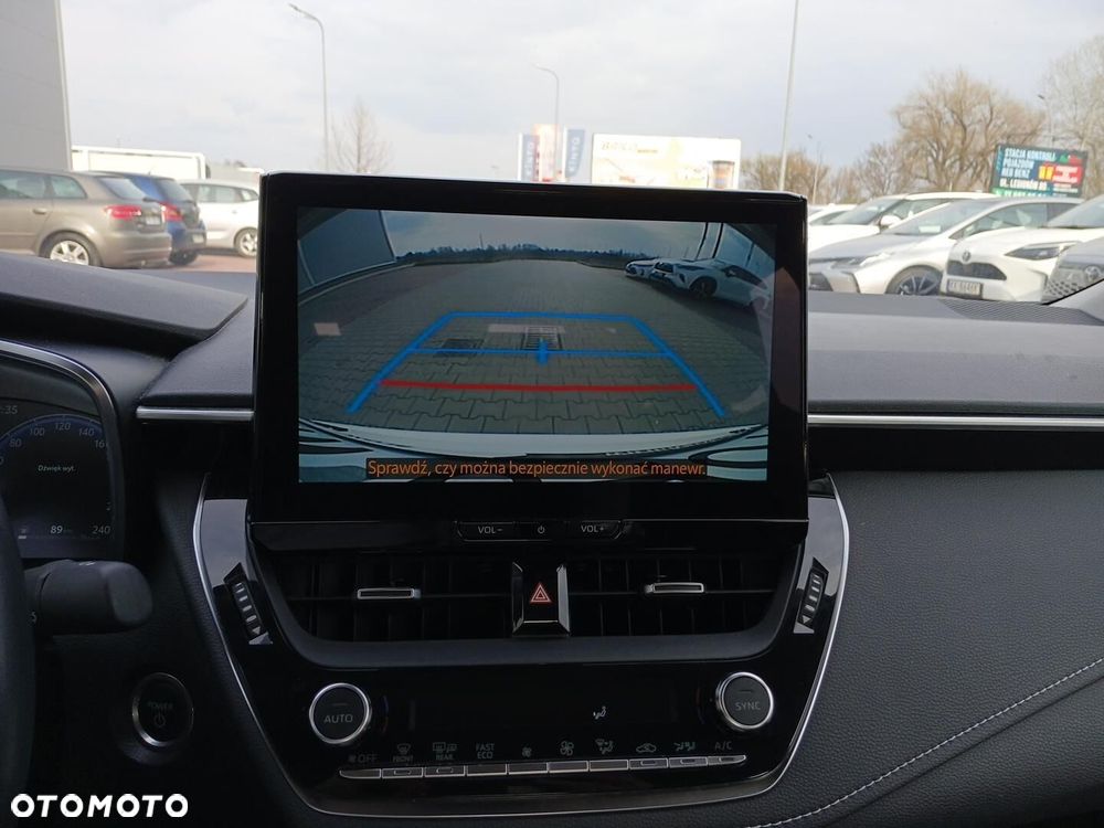 Toyota Corolla 1.8 Hybrid Comfort - 18