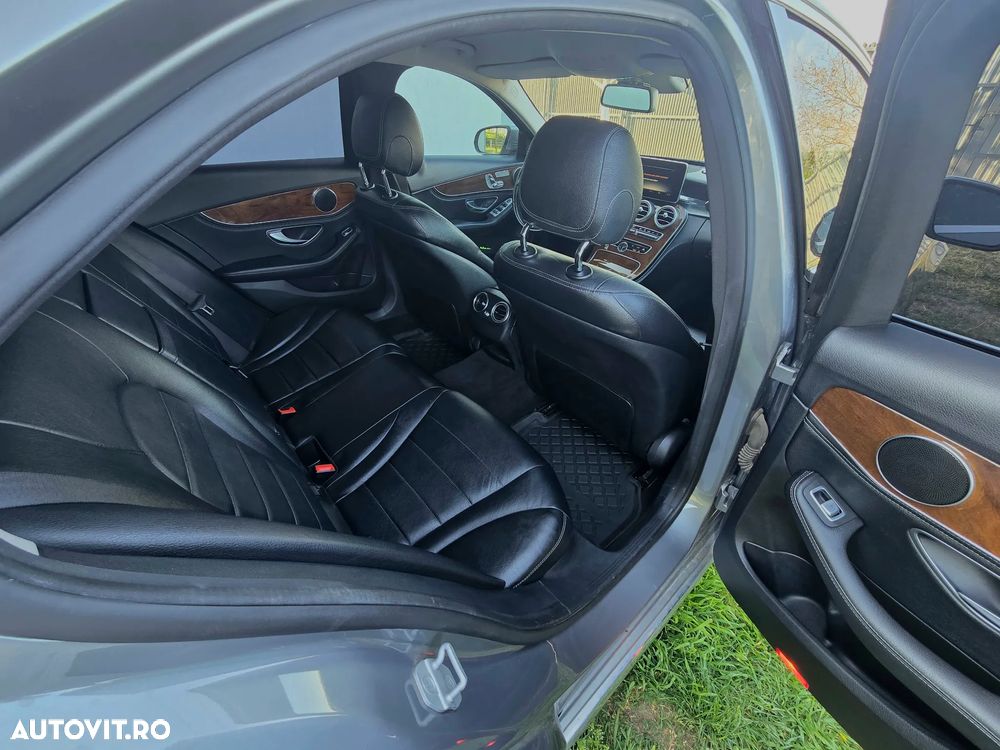 Mercedes-Benz C 250 BlueTec - 12