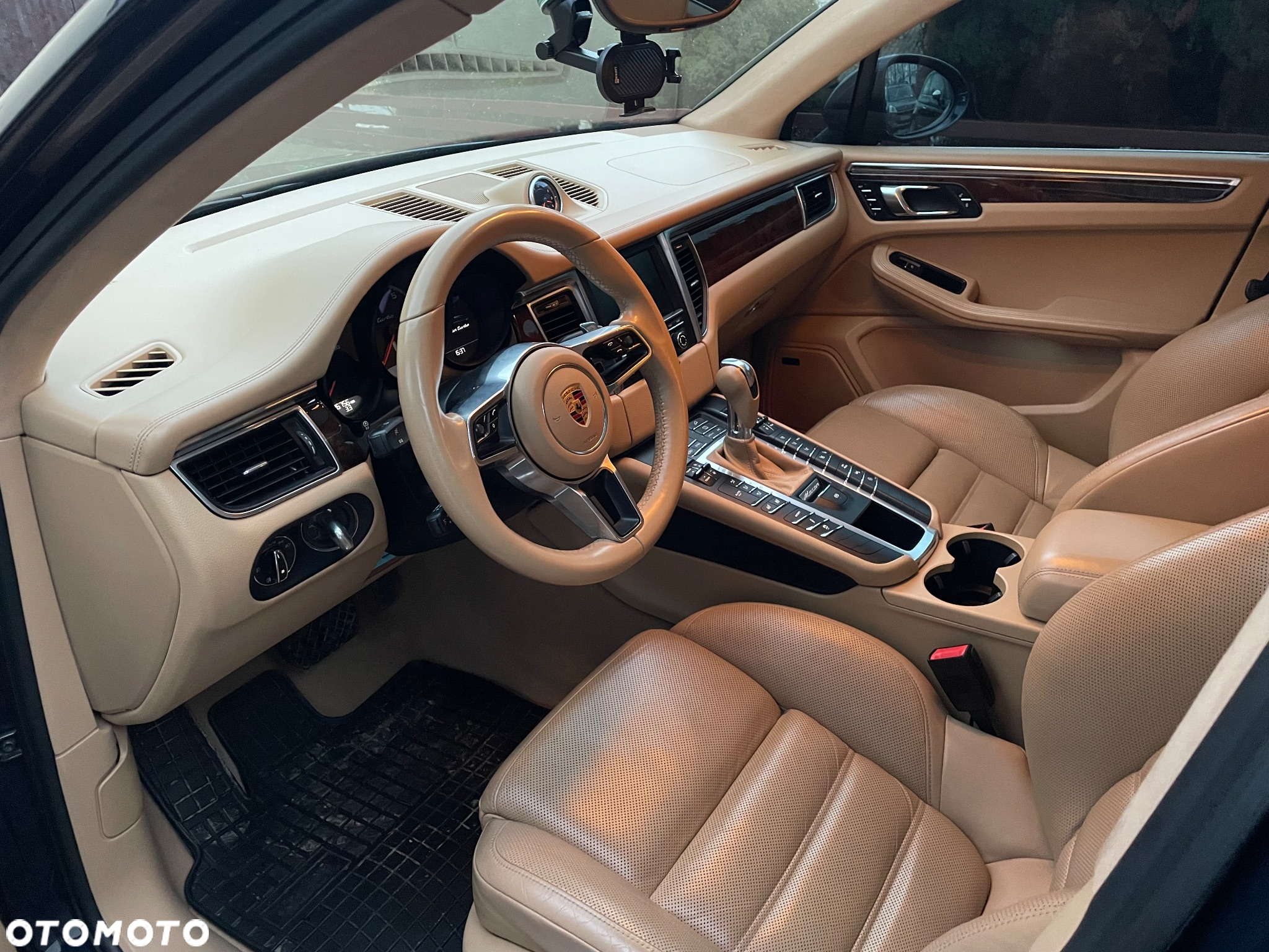 Porsche Macan Turbo PDK - 10