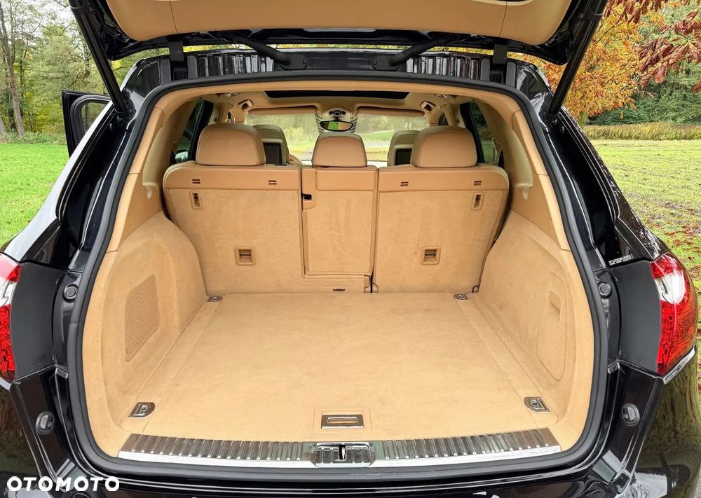 Porsche Cayenne Tiptronic S - 11