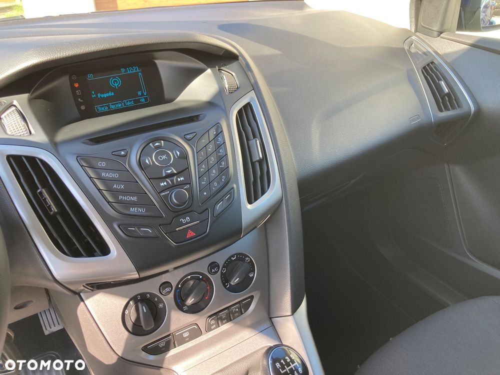 Ford Focus 1.0 EcoBoost Start-Stopp-System SYNC Edition - 11