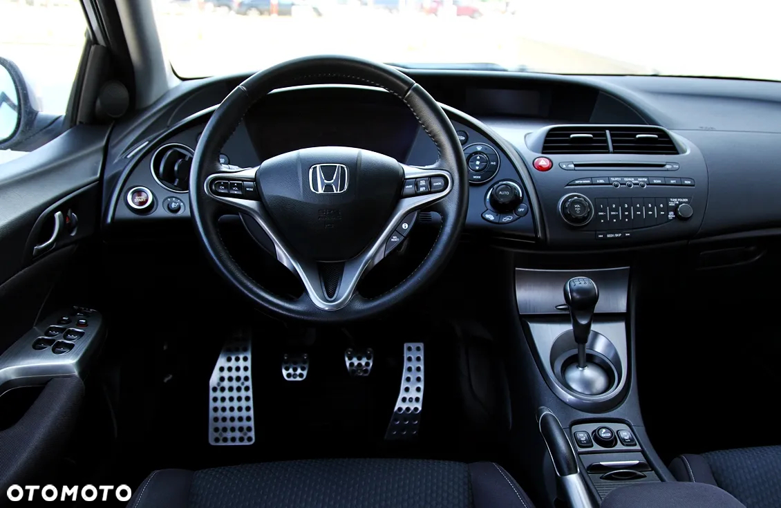 Honda Civic 1.8 Sport - 22