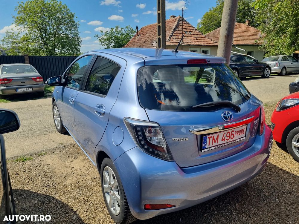 Toyota Yaris 1.5 VVT-i HSD Luna - 23