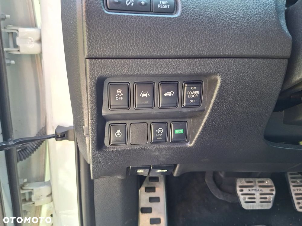 Nissan X-Trail 1.3 DIG-T N-Connecta 2WD DCT - 8