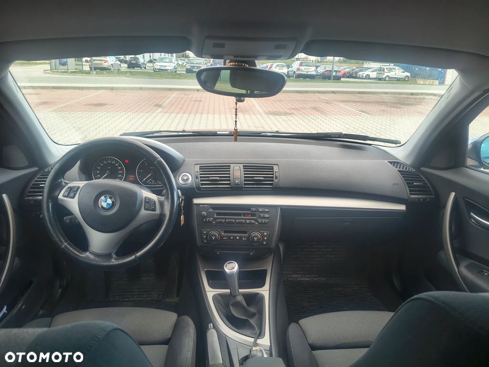 BMW Seria 1 - 16