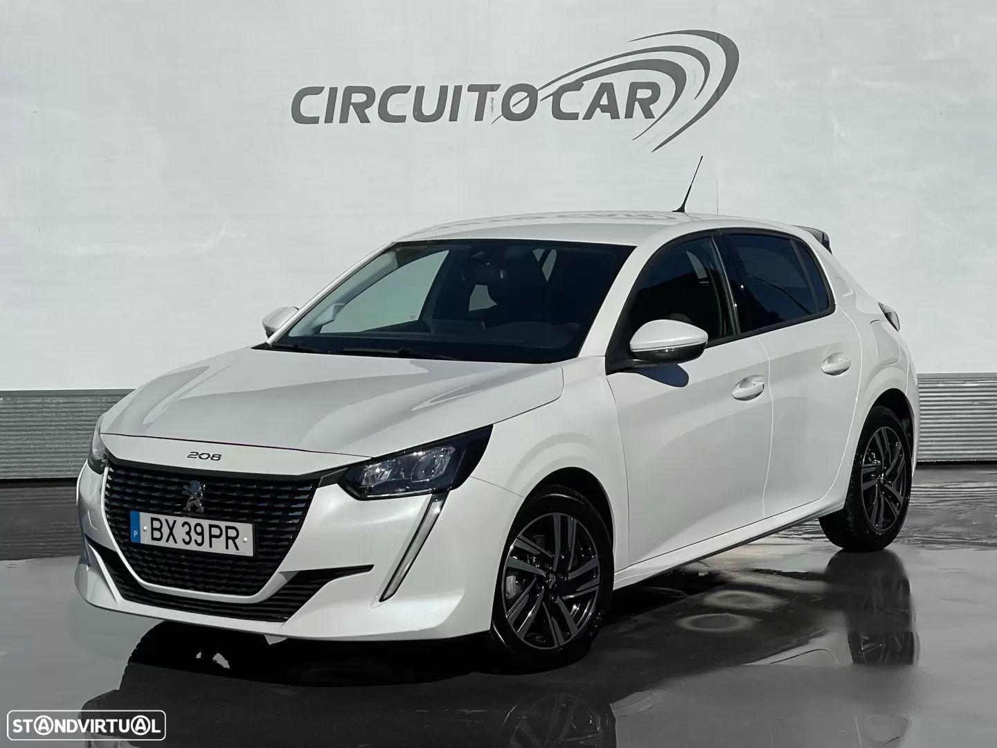 Peugeot 208 - 1