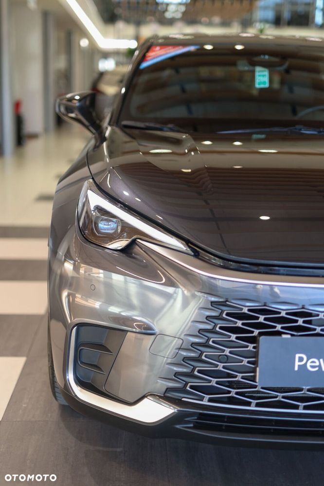 Lexus LBX 1.5 Hybrid Emotion - 10