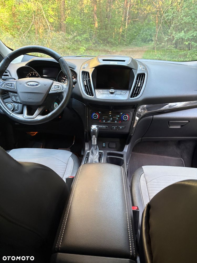 Ford Escape 2.0 EcoBoost AWD Titanium - 15