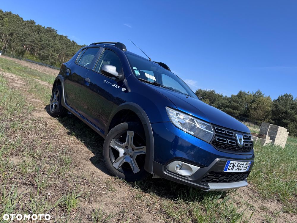 Dacia Sandero Stepway TCe 90 (S&S) Celebration - 2