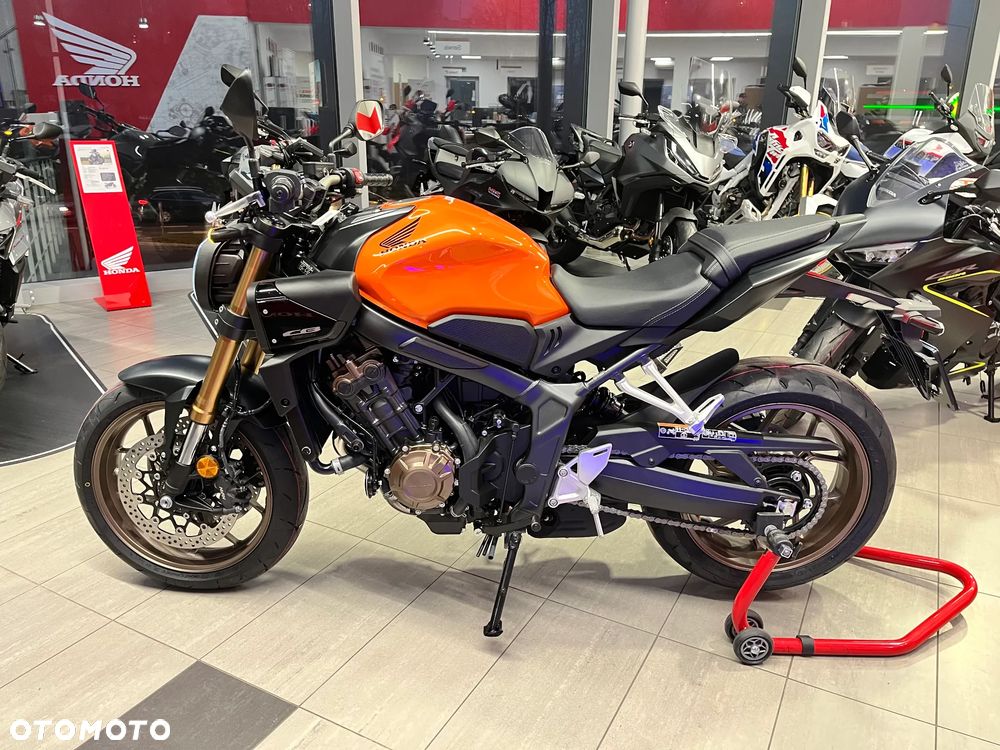 Honda CB - 6