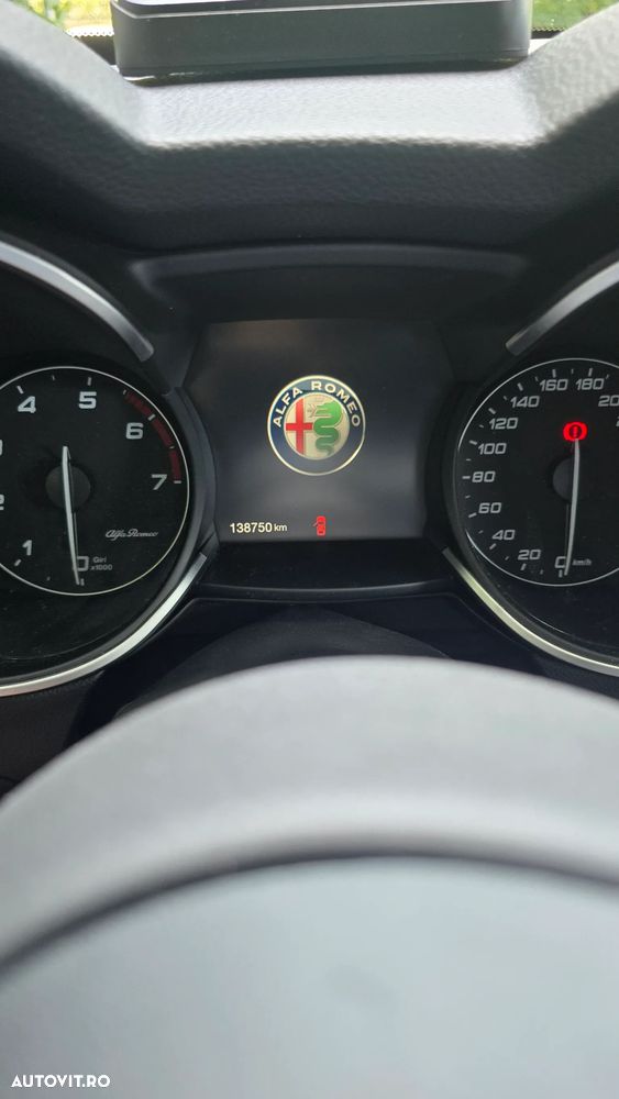 Alfa Romeo Stelvio 2.0 Turbo AWD AT8 Super - 12