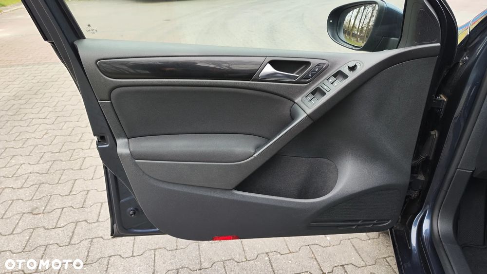 Volkswagen Golf 1.6 Comfortline - 20