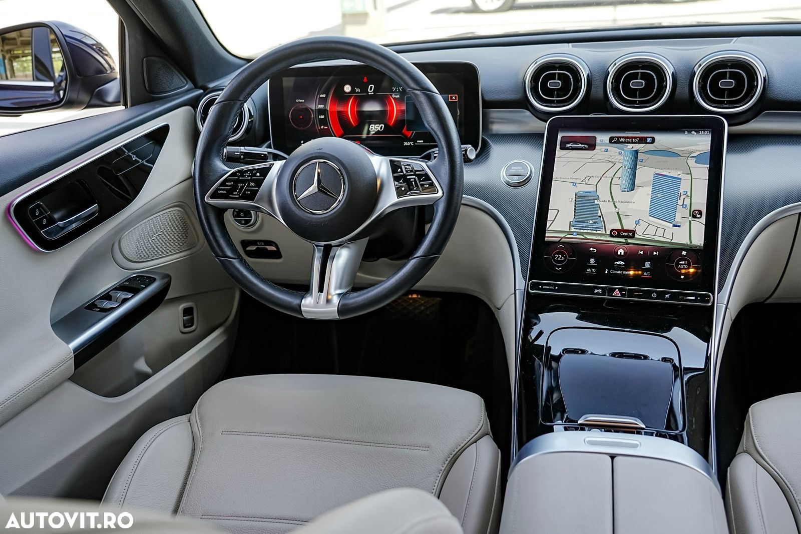 Mercedes-Benz C - 12