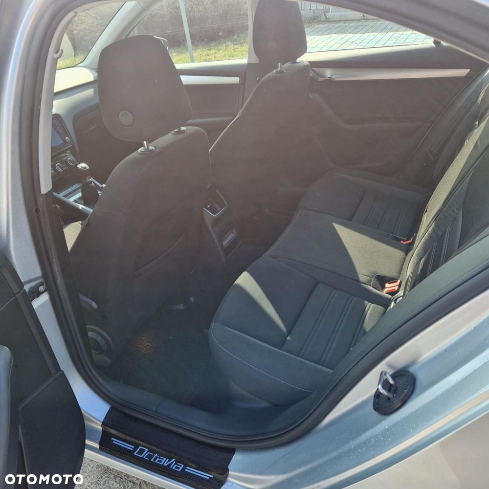 Skoda Octavia - 14