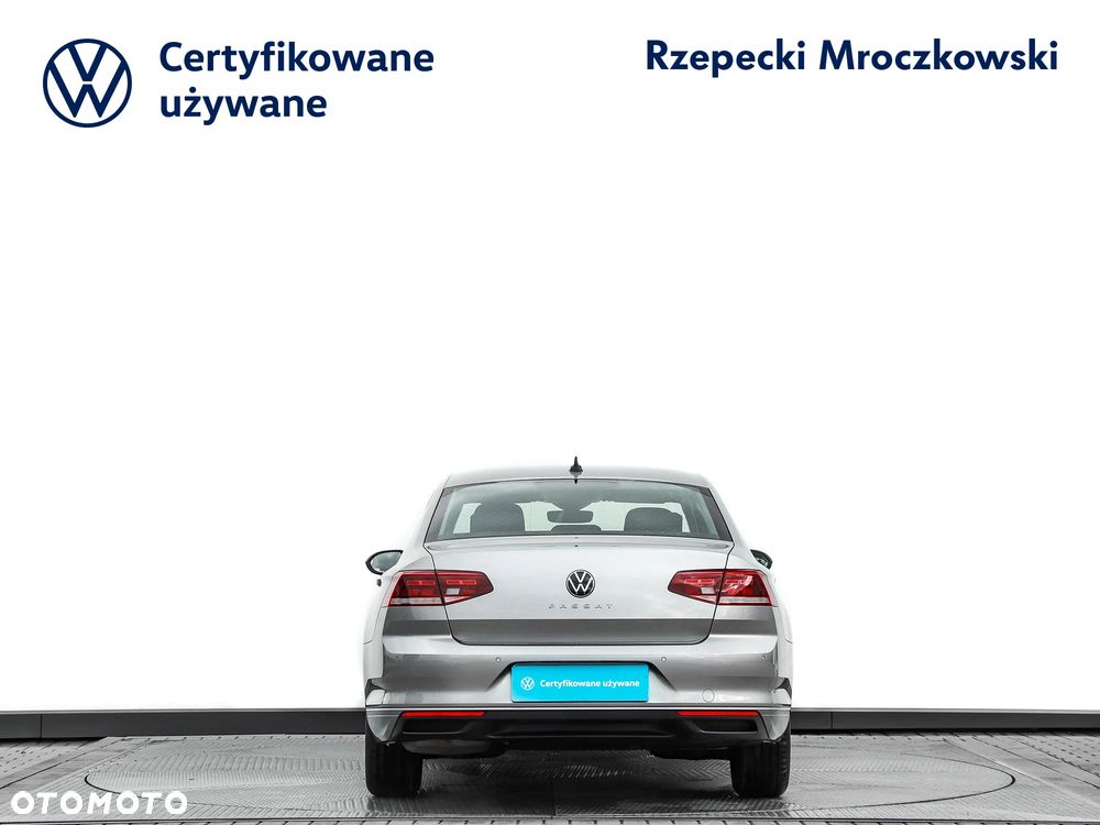 Volkswagen Passat 1.5 TSI EVO Business - 6