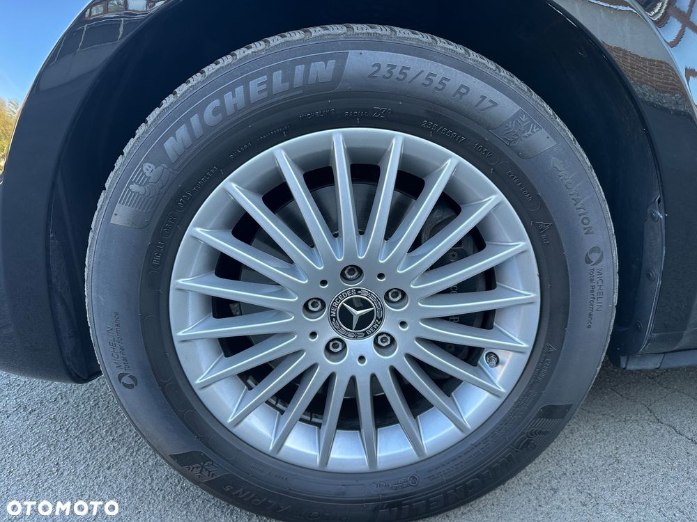 Mercedes-Benz Klasa V 300 d extralang 9G-TRONIC Avantgarde - 12