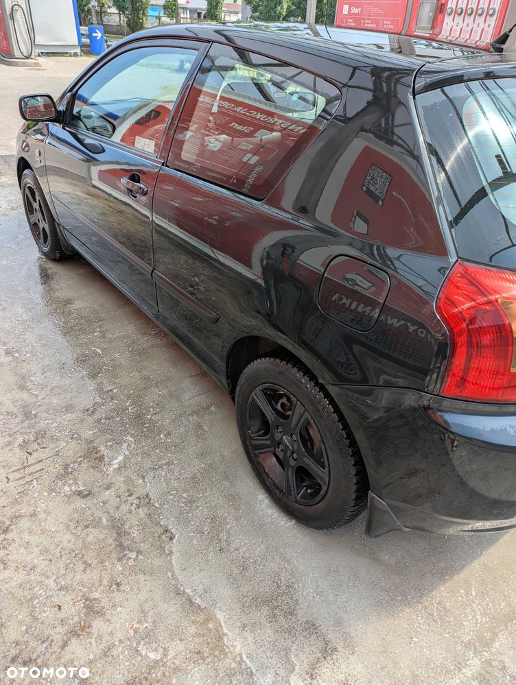 Toyota Corolla - 2