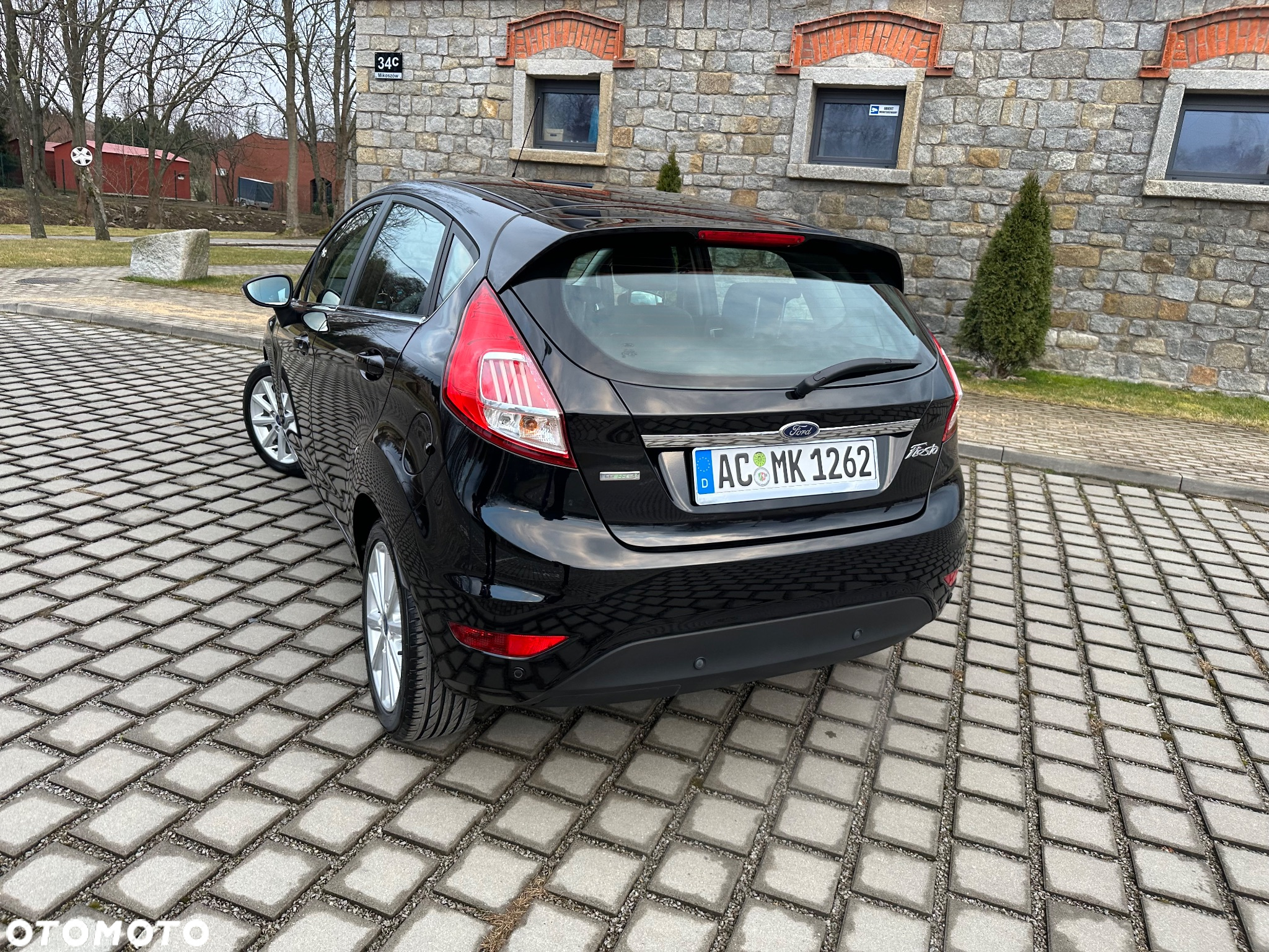 Ford Fiesta 1.0 EcoBoost Titanium - 4