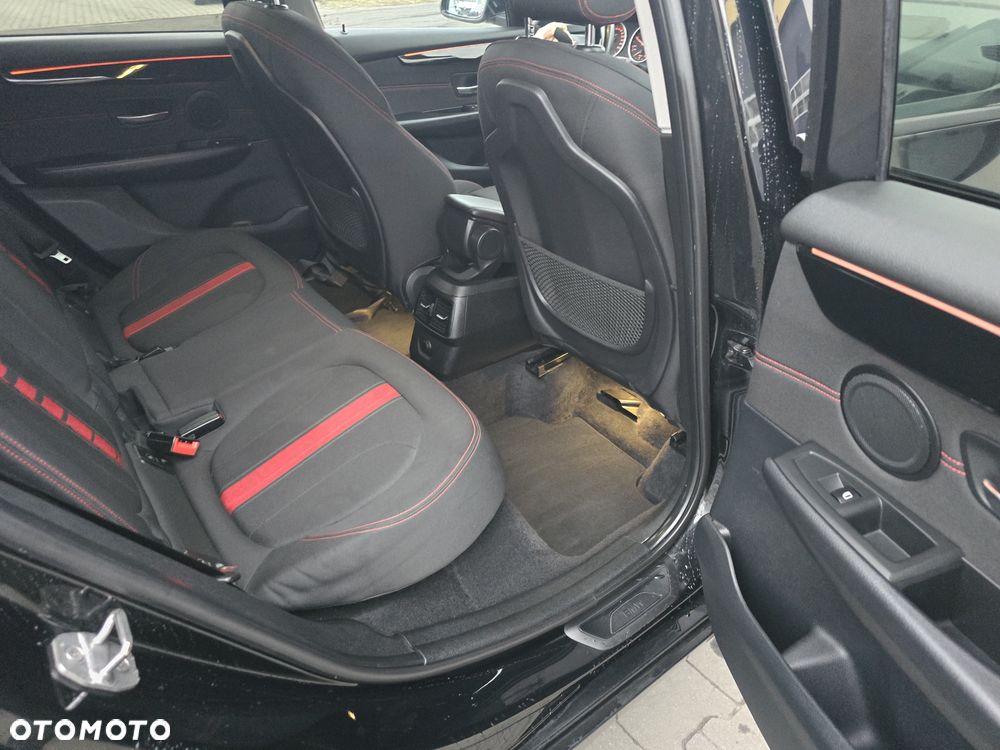 BMW Seria 2 216d Sport Line - 16