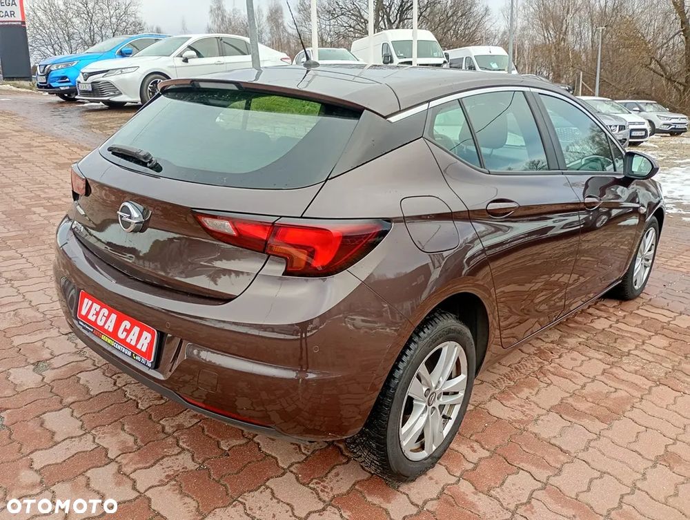 Opel Astra 1.4 T Enjoy - 24