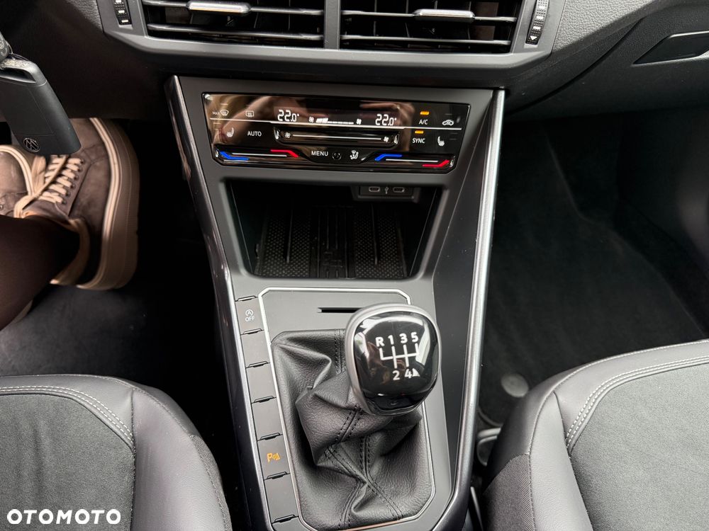 Volkswagen Polo - 16