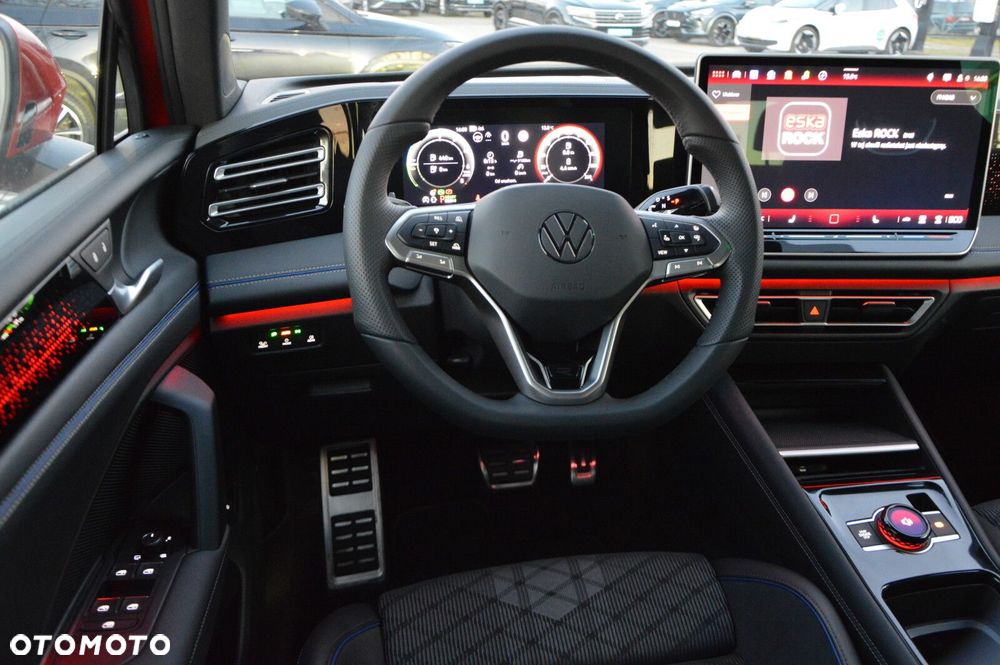 Volkswagen Tiguan - 12