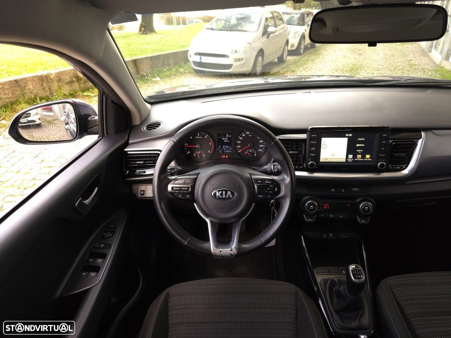 Kia Stonic 1.6 CRDi TX - 6