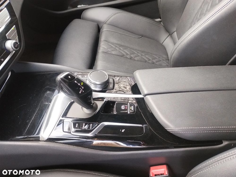 BMW Seria 5 520d MHEV Luxury Line - 23