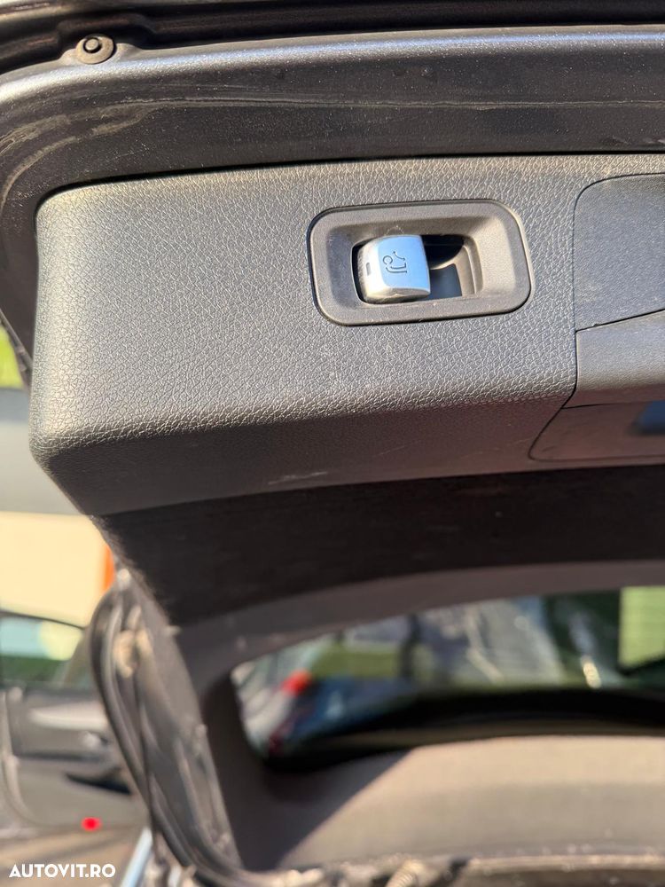 Mercedes-Benz E 300 T-Modell Aut - 16