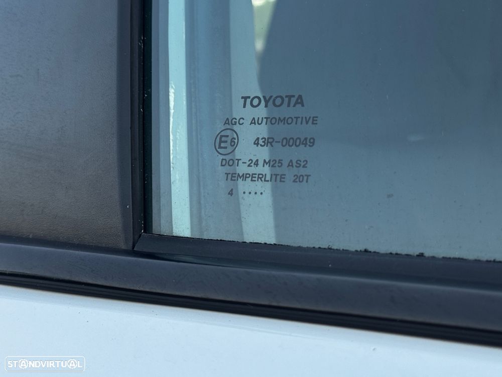 Toyota Auris Touring Sports 1.8 HSD Comfort+J17 - 12