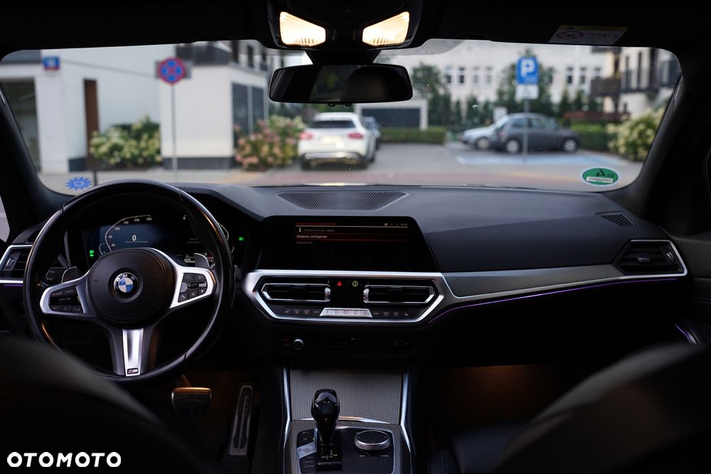 BMW Seria 3 320d xDrive M Sport sport - 13