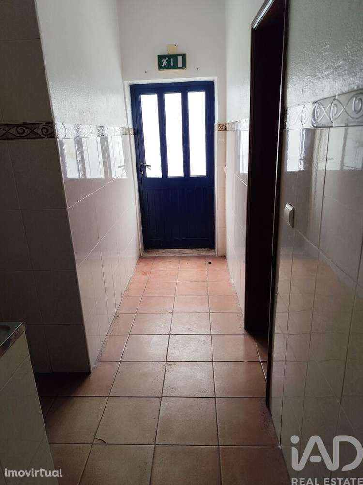 Loja / Estabelecimento Comercial em Benavila e Valongo de 141,00 m2 - Grande imagem: 3/8