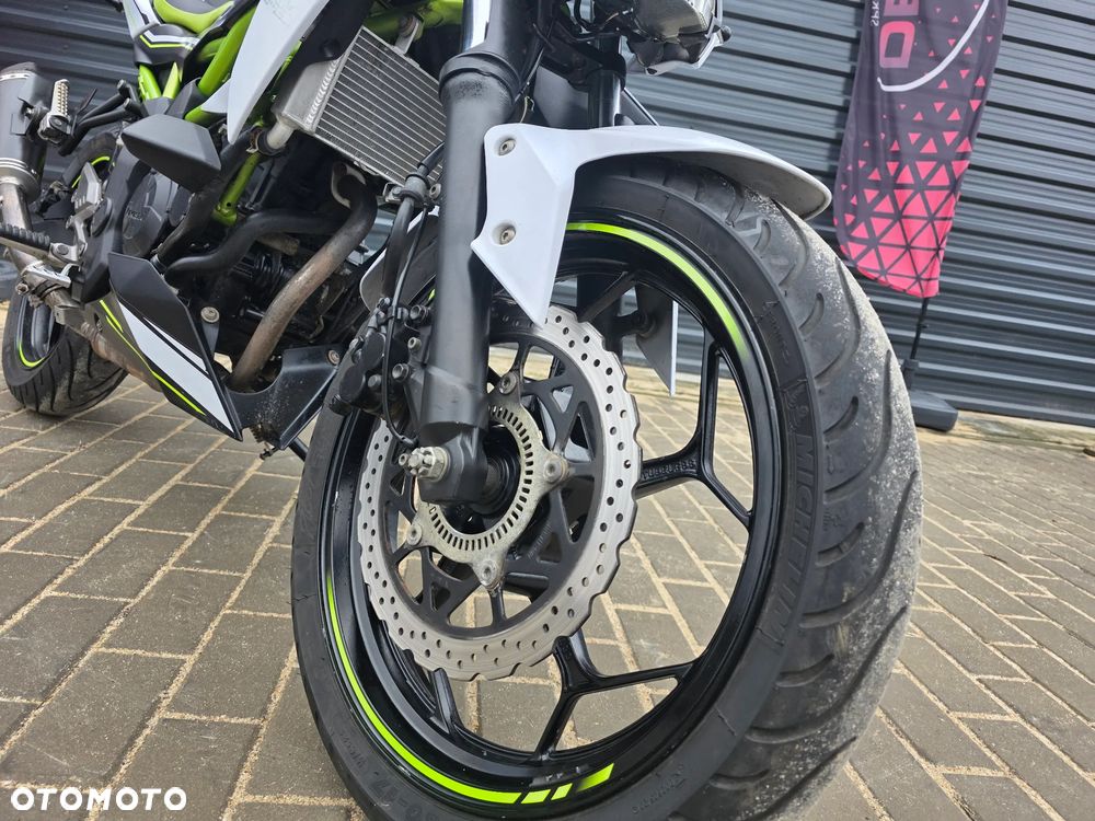 Kawasaki Z - 16