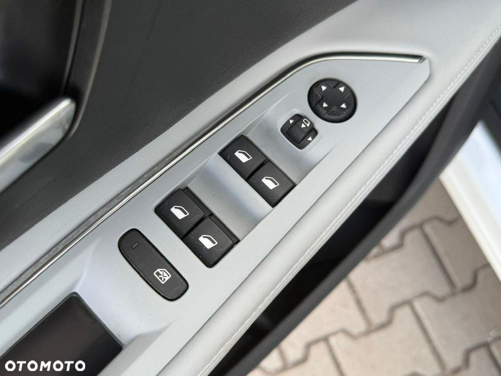 Peugeot 5008 1.6 PureTech Allure S&S EAT8 - 10