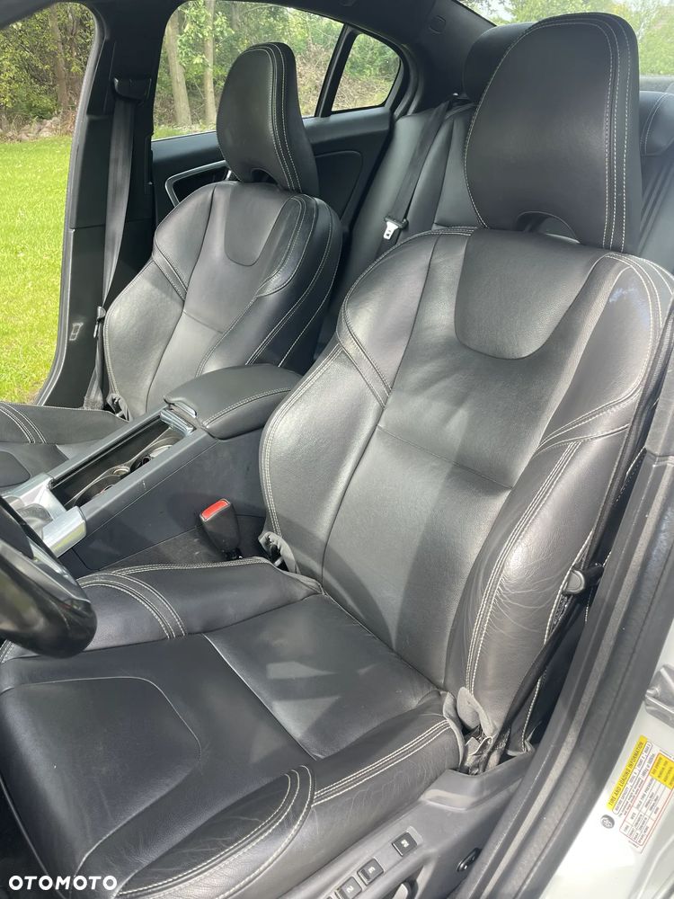 Volvo S60 T5 Drive-E R-Design Summum - 12