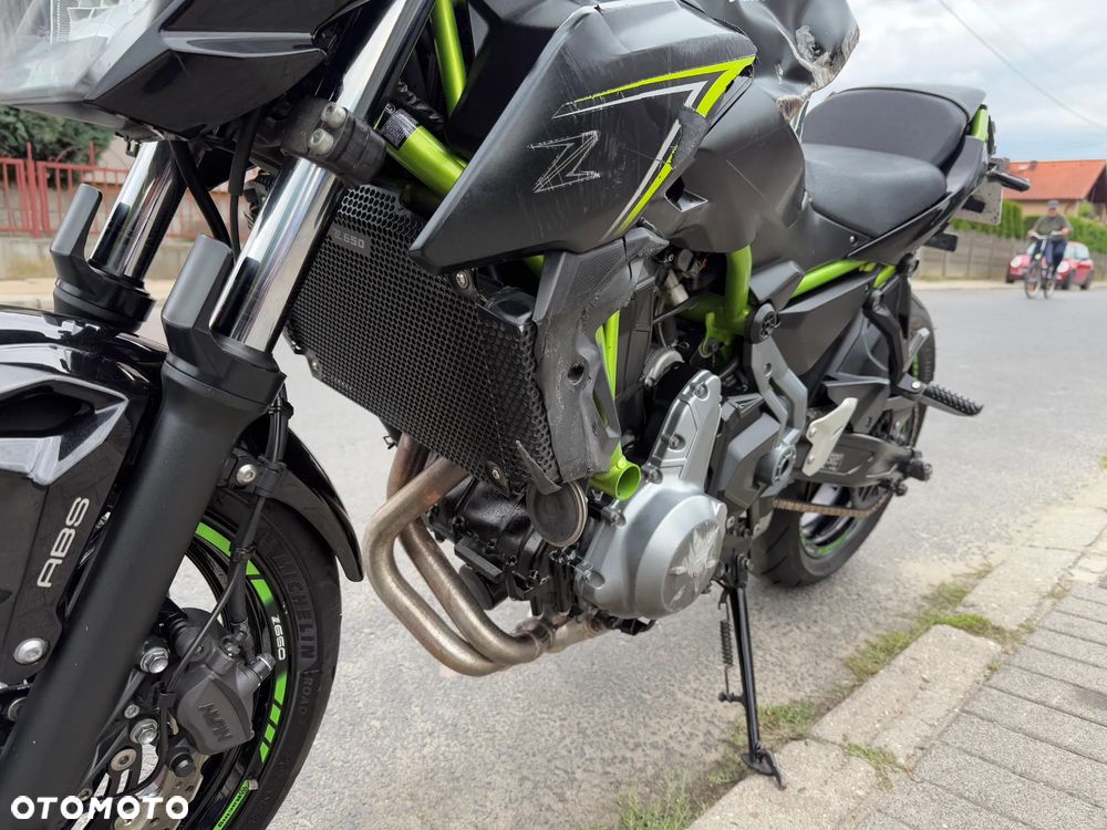 Kawasaki Z 650 - 15