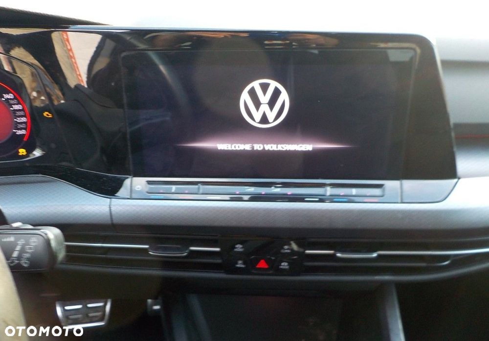Volkswagen Golf - 35