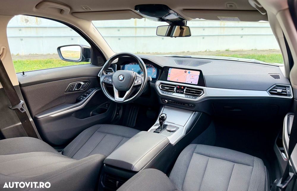 BMW Seria 3 320d Touring Aut. Sport Line - 7
